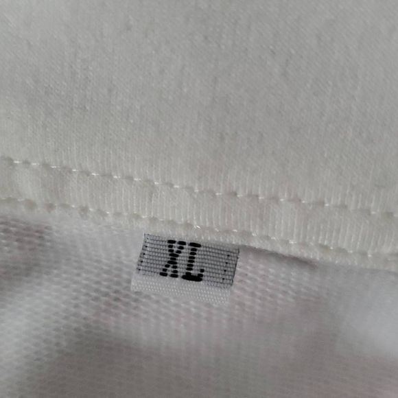 NWOT GRISWOLD CHRISTMAS SWEATSHIRT - Picture 2 of 4